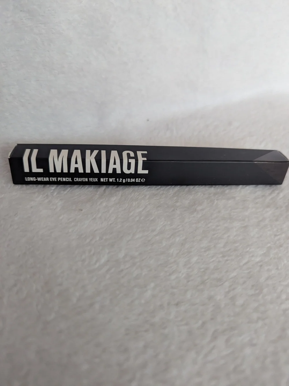 IL MAKIAGE Long-Wear Eye Pencil — Black Packaging
